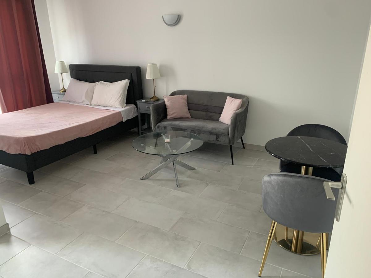 Lovely Studio Saint Jean Cachan, 20 Minutes From Luxembourg Gardens On Rer B And 350 M From Bagneux Rer B Leilighet Eksteriør bilde